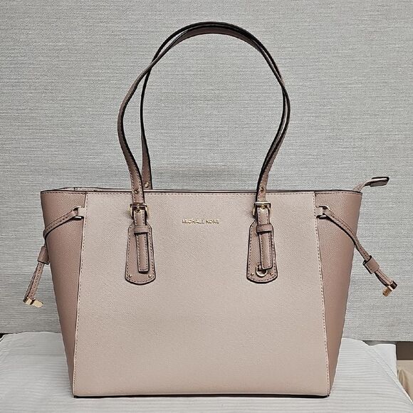 MICHAEL KORS VOYAGER CROSSGRAIN TOTE BFPM-04-063 - Picture 1 of 9